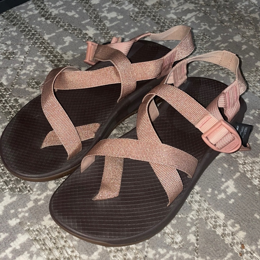 Womens pink chacos